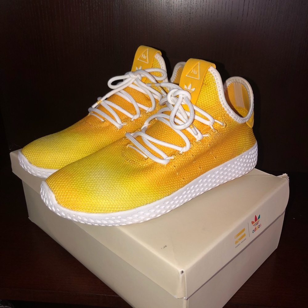 ADIDAS TENNIS HU PHARRELL